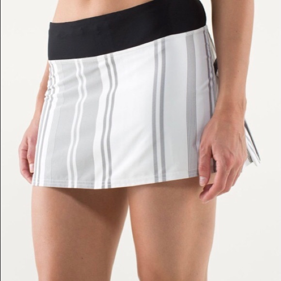 NWT RARE FIND Lululemon Run Pace Setter Groovy Stripe Nimbus Black Skort Size 6R - Picture 4 of 16